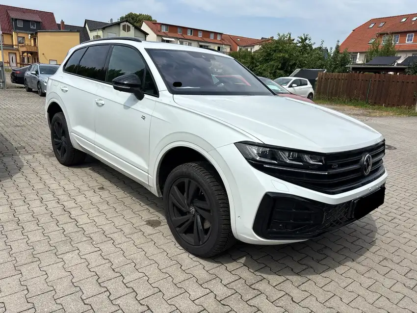 Volkswagen Touareg 3.0 TDI R-Line - Originalfoto 2
