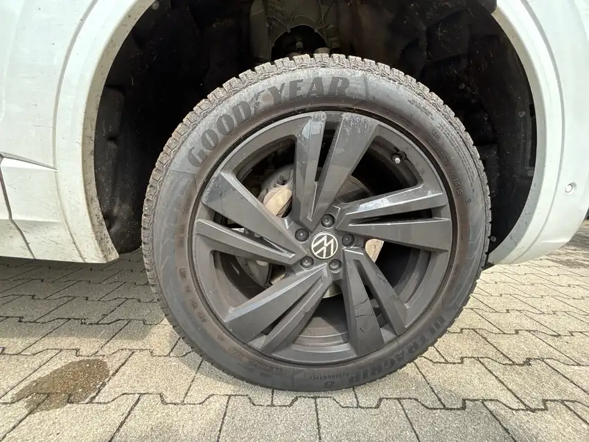 Volkswagen Touareg 3.0 TDI R-Line - Originalfoto 10