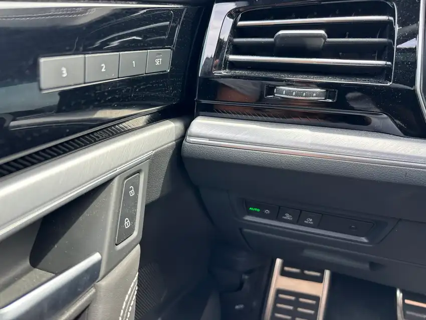 Volkswagen Touareg 3.0 TDI R-Line - Originalfoto 22