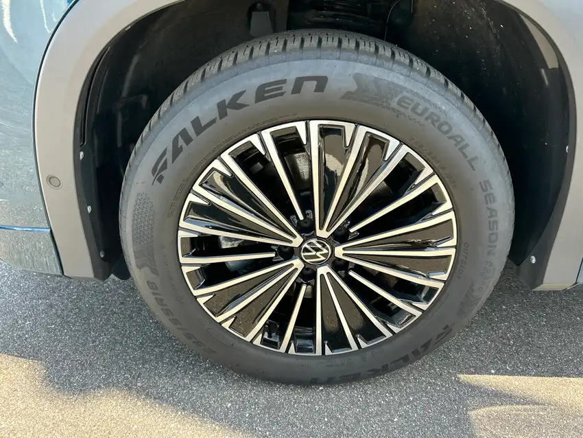 Volkswagen Tayron 1.5 TSI eHybrid Life - Originalfoto 7
