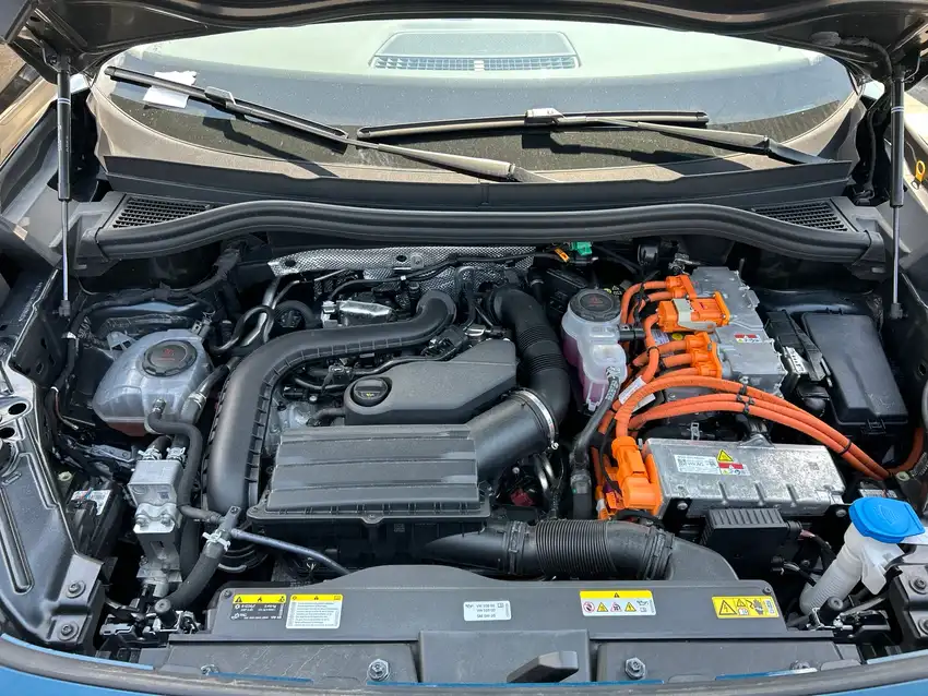 Volkswagen Tayron 1.5 TSI eHybrid Life - Originalfoto 13