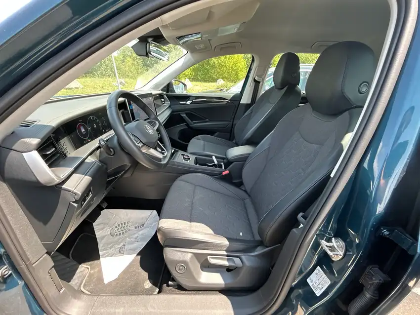 Volkswagen Tayron 1.5 TSI eHybrid Life - Originalfoto 16