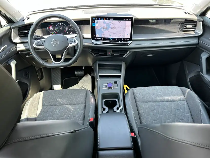 Volkswagen Tayron 1.5 TSI eHybrid Life - Originalfoto 18