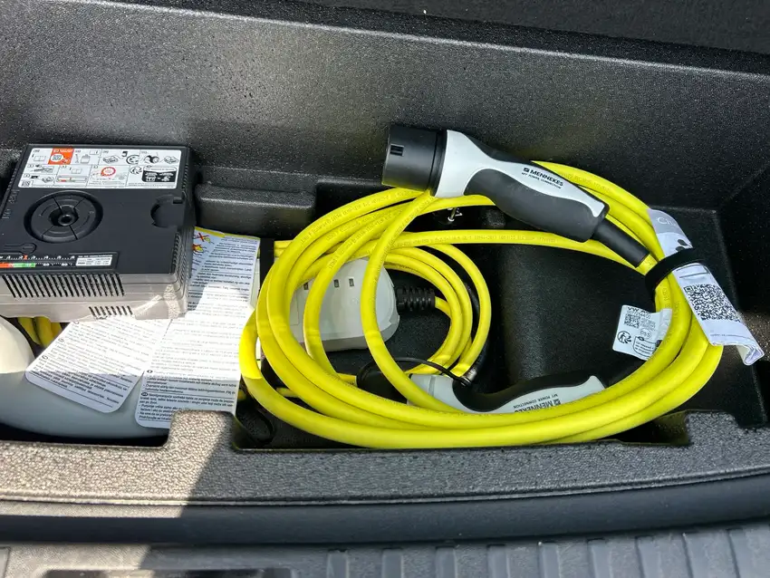 Volkswagen Tayron 1.5 TSI eHybrid Life - Originalfoto 32